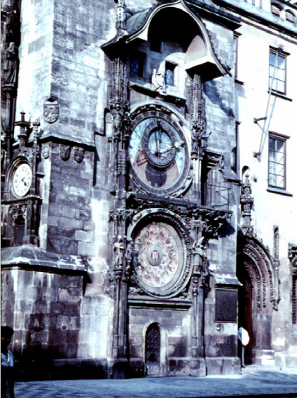 Часы на Пражской ратуше (фото автора)