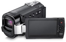 Цифровая видеокамера Samsung с записью на карту флэш-памяти